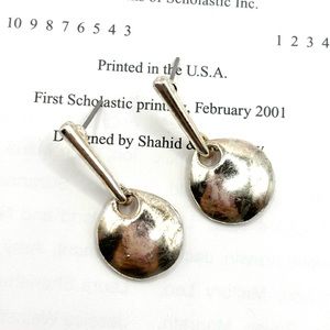 Beautiful circled sterling silver tiny dangle stud earrings